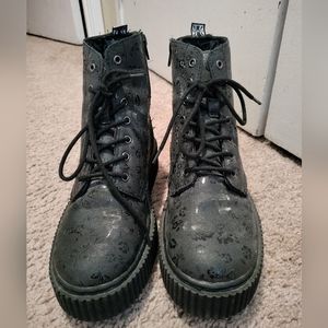 TUK black rose boots